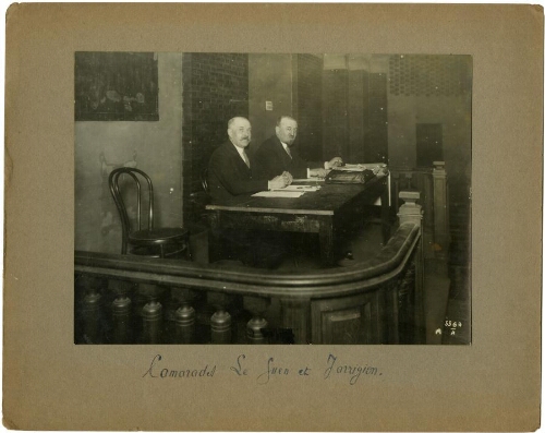 [Conseil fédéral des confédérés, 1931 : Paul Le Guen et Jean Jarrigion [à la tribune]