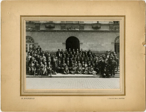 [Congrès de l'Union confédérée des syndicats du réseau Paris-Orléans, Nantes, 1922-1933] : les délégués posent